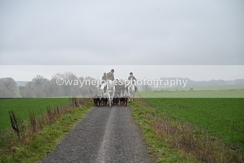 WJ7_9739 - Walk out..