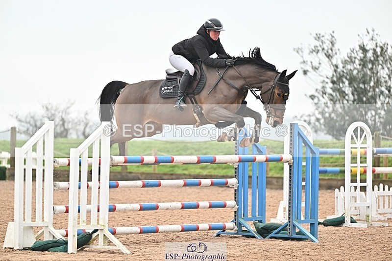 250122-141842-00607 - Cls 6 Foxhunter and 1.20m