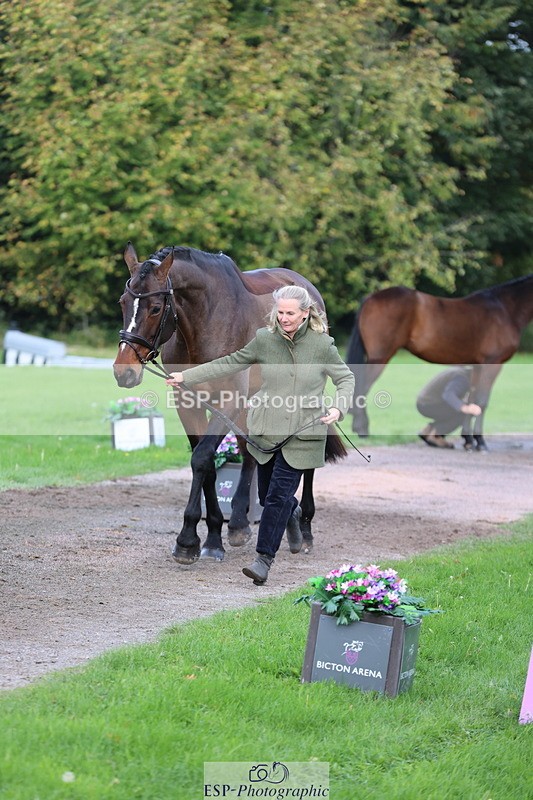 251026A-122147-26040 - H-605-Rebecca.Brown