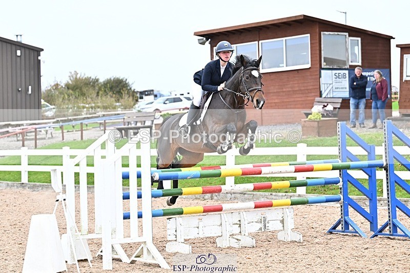 251015-132031-00544 - Cls 4 Newcomers and 1.10m Open