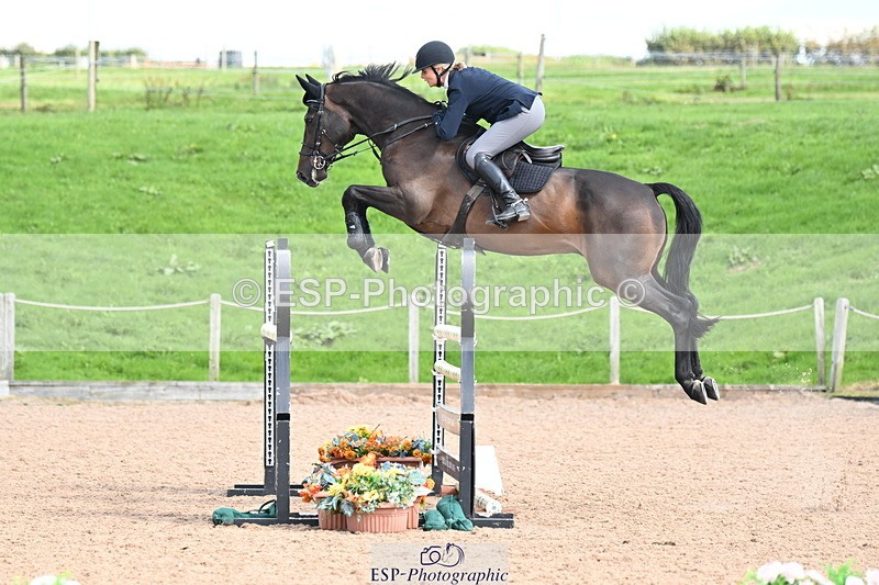 240913A-123806-04396 - Cls 15 Snr Foxhunter