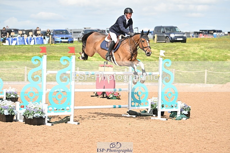 240418A-144156-04491 - Cls 9, 2 Star Big Tour 1.40m