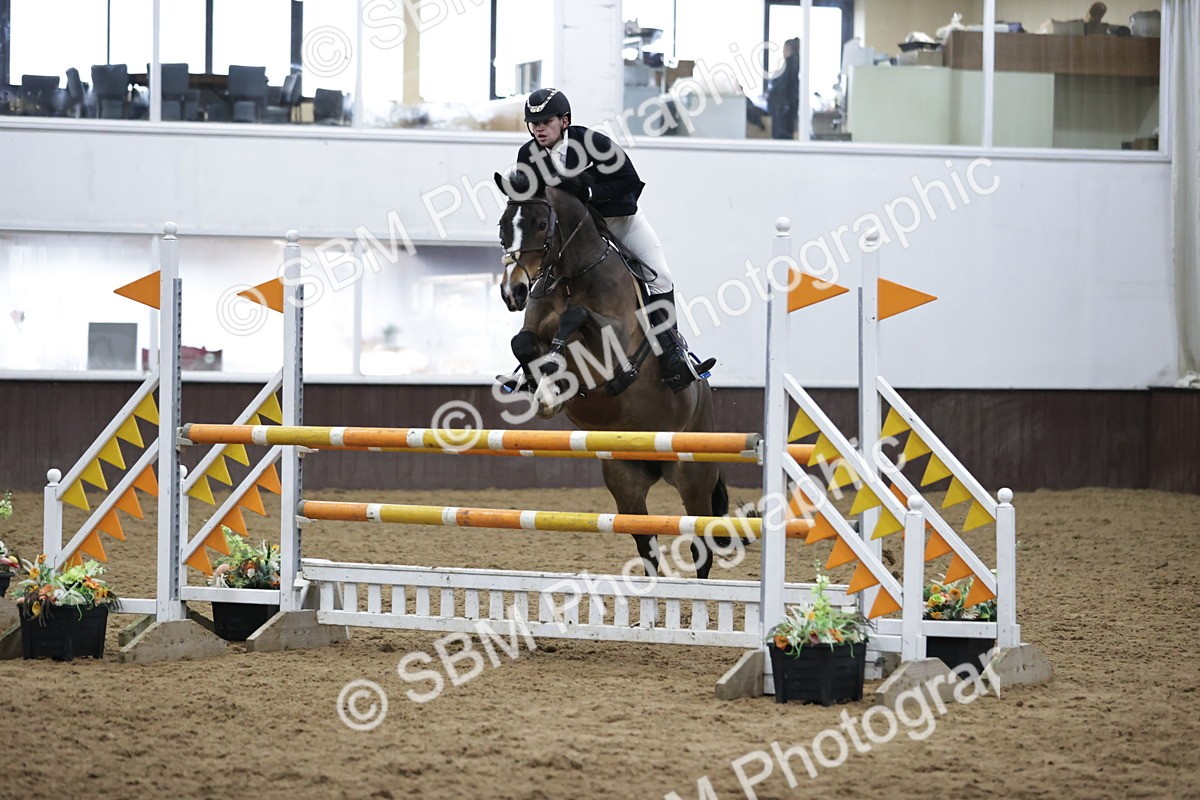 SBM_001377 - Class 4 - Senior Newcomers/ 1.10m Open