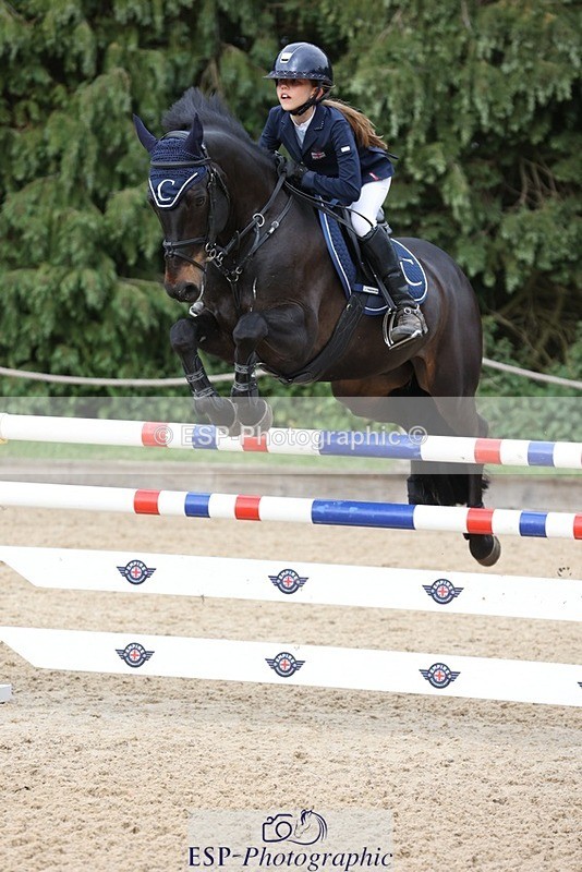 230618-190010-14457 - Cls 22 Hoys 138cm Jump offs