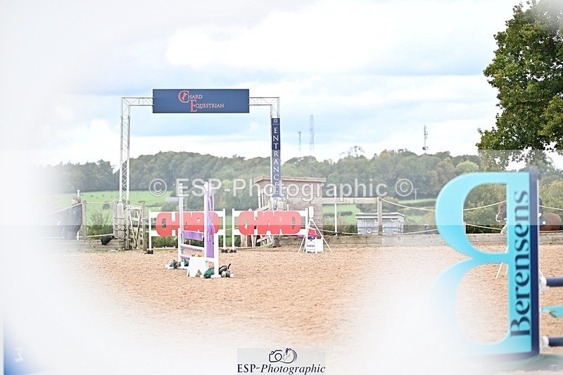 250921-144358-03934 - Cls 20 Pony 80cm Derby