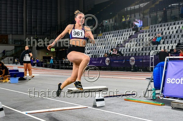 SeniorInd25-925491 - Field Female