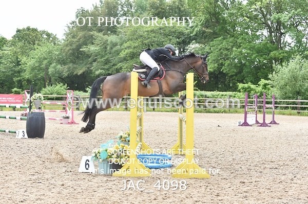 JAC_4098 - CLASS 4 - SAT -Senior Newcomers/ 1.10m Open