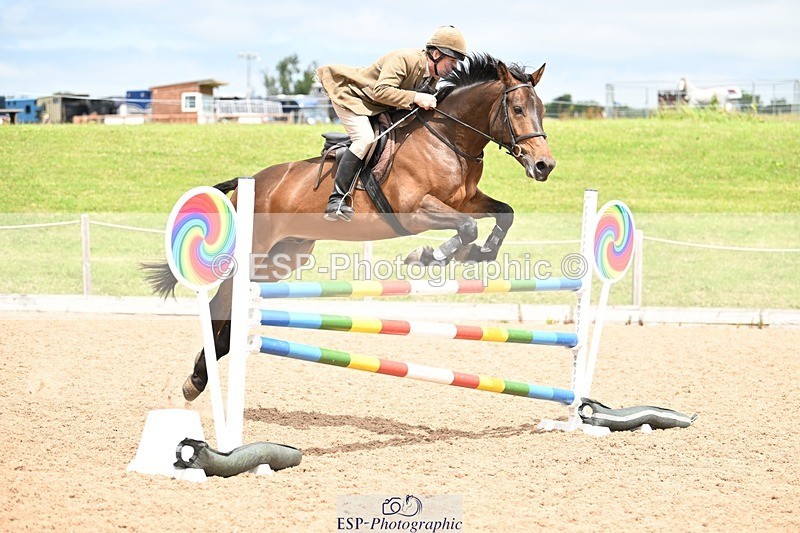 250611-130829-00618 - Cls 4 Snr Newcomers & 1.10m Open