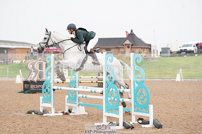 240901A-144724-10131 - 570-Olivia.Tucker-LUKE.AT.THE.SKY