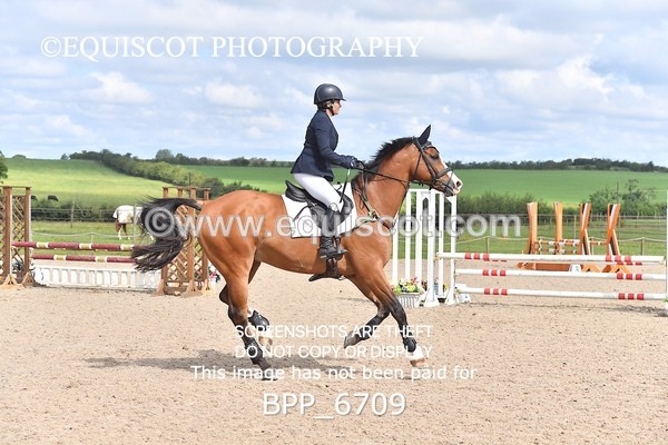 BPP_6709 - CLASS 3 Senior BritiNovice/ 90cm Open