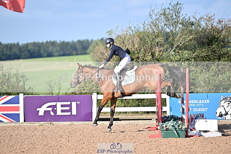 241004A-101236-01052 - Fri 07 Snr Brit Nov & 90cm Open