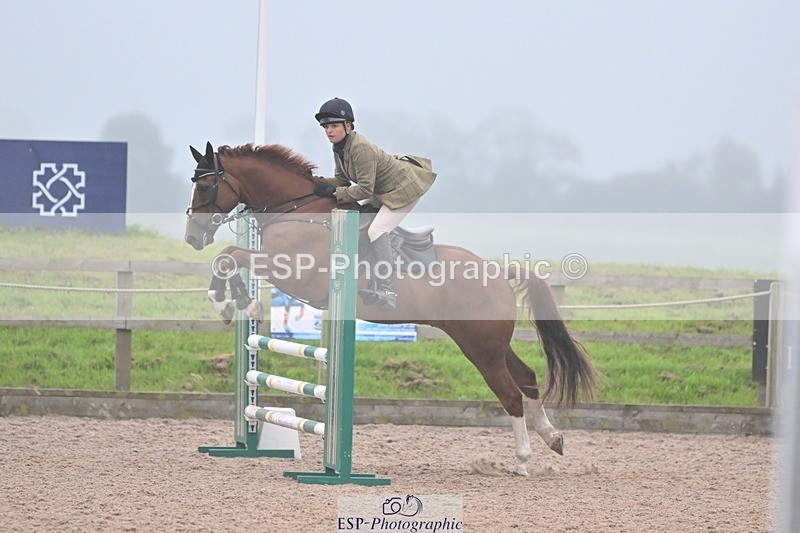 240813-191759-00881 - Classes 7 A&B 90cm