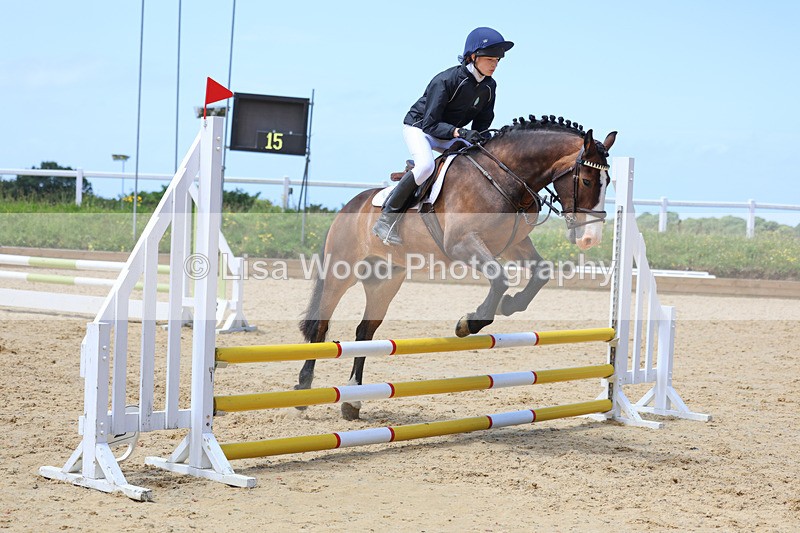 3E7A2313 - Class 4: 70 -75cm Part A