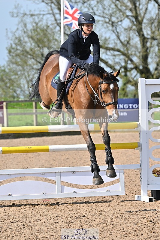 240509A-100647-00773 - Cls 8 Foxhunter