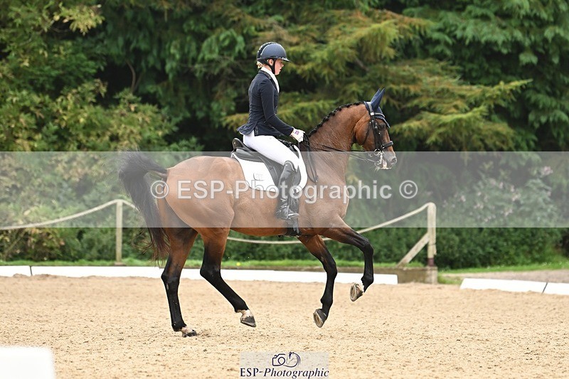 240811-115230-05625 - 305-Emily.Coller-Iondale