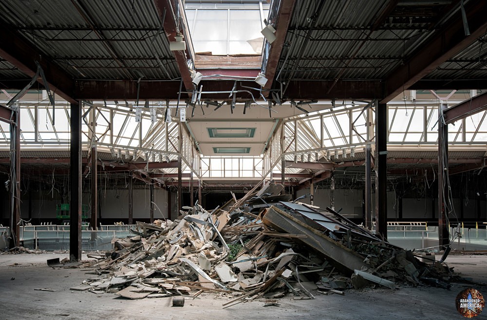 Owings Mills Mall (Owings Mills, MD) | Debris - Owings Mills Mall