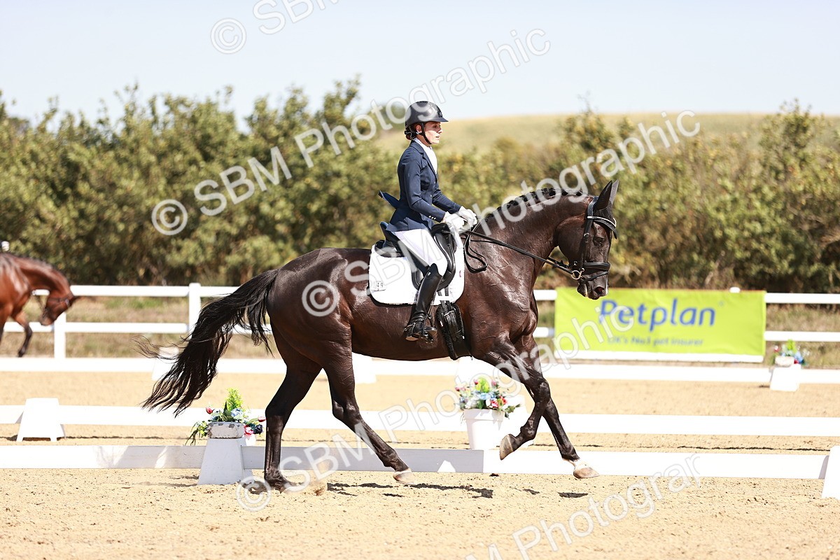 SBM_004864 - Class 12 - Novice 5 - 12.02-12.44
