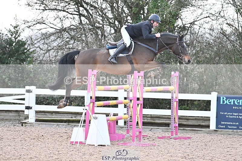 231208A-151527-01268 - Cls 7 National 1.30m & 1.40m