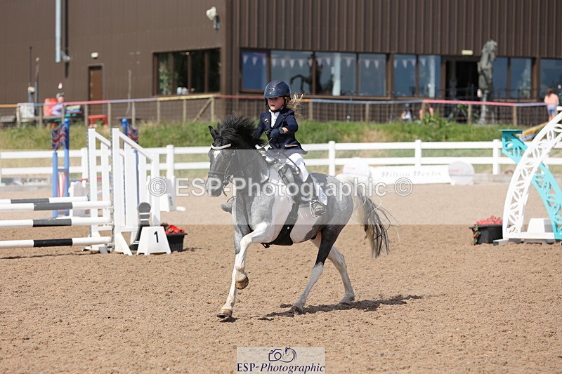 240629A-161010-07926 - Cls 13 Stepping Stones 128cm + 138cm