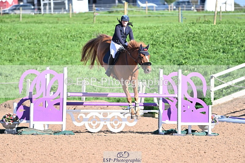 231014A-113625-04436 - Cls 18 Newcomers & 1.10m Open