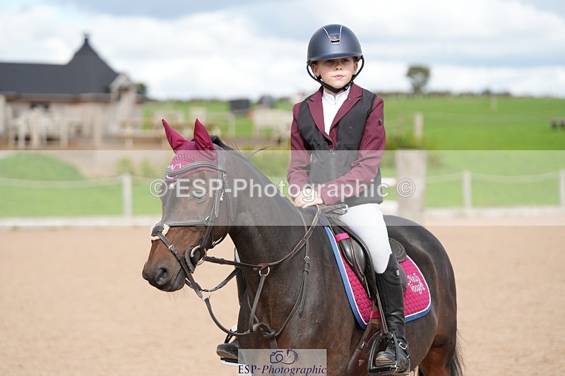 250921-151403-03804 - Cls 20 Pony 80cm Derby