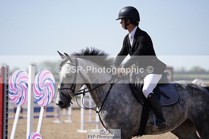 230527A-101510-03602 - Cls 19 British Novice & 90cm Open