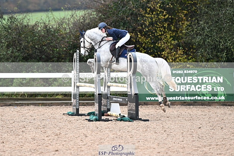 231118A-104247-01482 - Cls 5 Discovery & 90cm Open