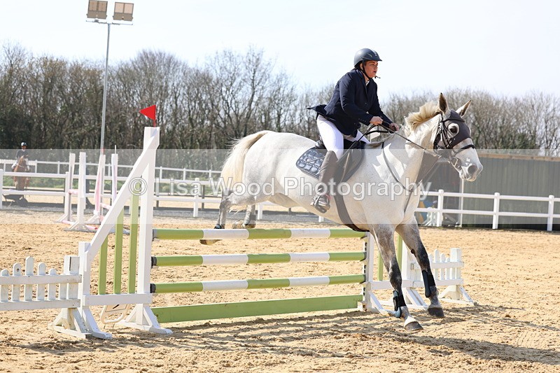 3E7A6525 - Class 4: Senior British Novice/90cm open