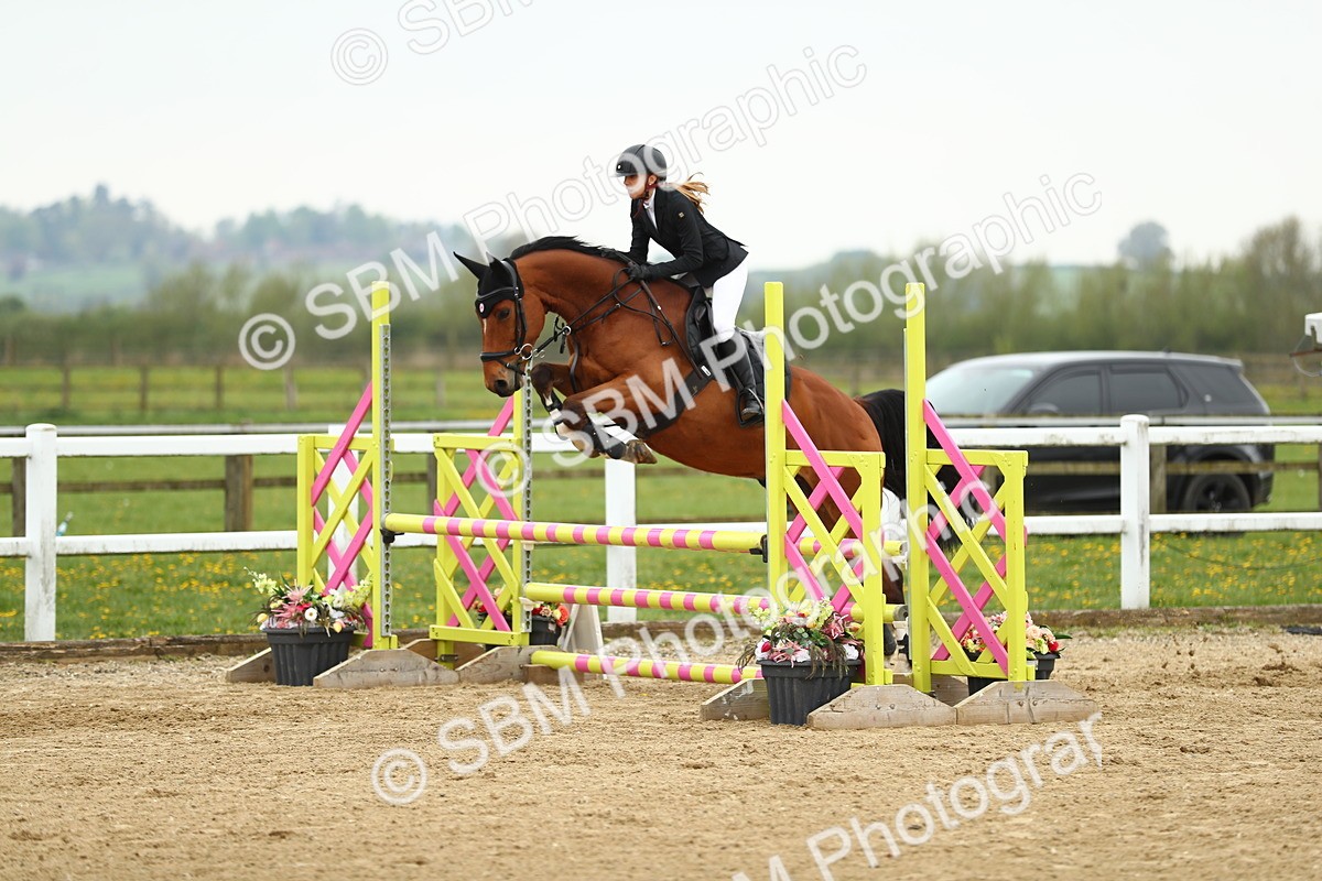 SBM_000389 - Class 2 - Senior British Novice 90cm