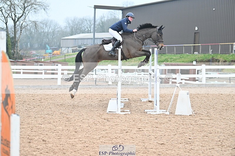 240113A-132550-02189 - Cls 12 Newcomers and 1.10m Open