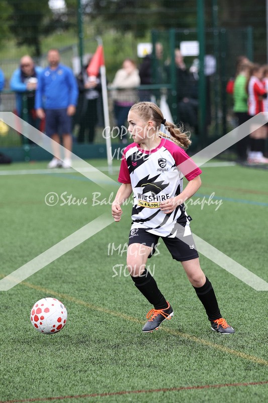 1DX31320 - Sat 6th U12 Girls