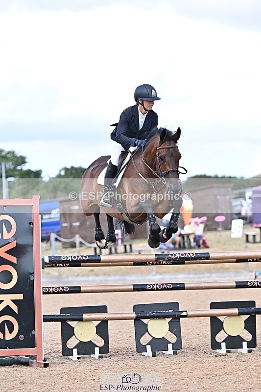 260819-143327-01137 - Cls 6 Foxhunter and 1.20m