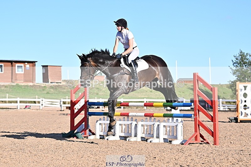 250708A-190034-00704 - 100cm Classes