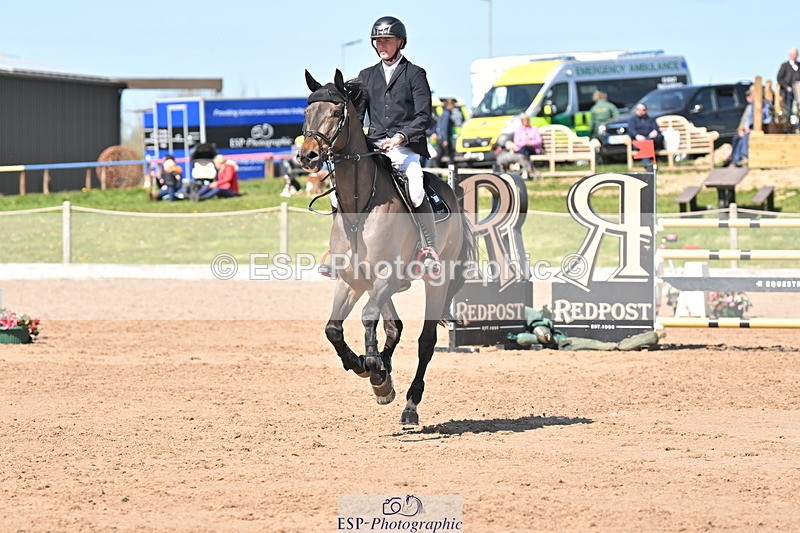 240420A-141624-11672 - Cls 7, 2 Star Medium Tour 1.35m