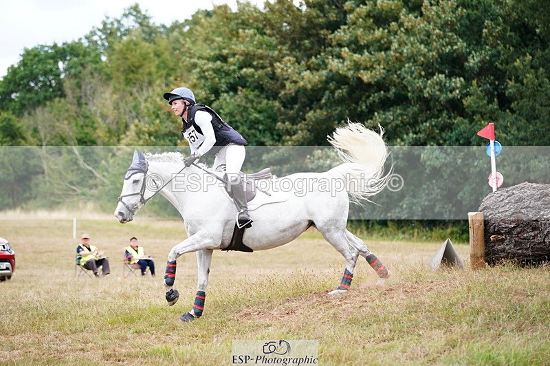 250802A-144718-05508 - D-157-Caitlin.Wright-BEAU.CRUISING.CLOVER
