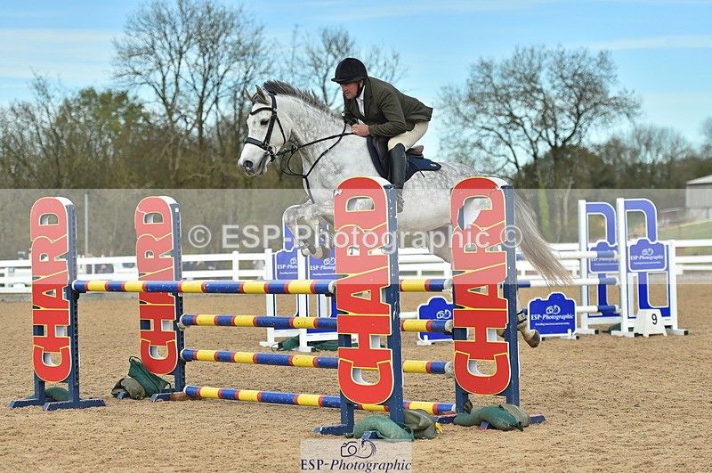 231111A-123002-01865 - Cls 12 Newcomers & 1.10m Open