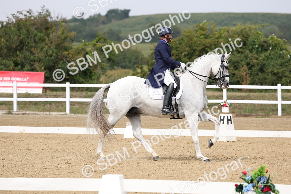 SBM_007353 - Class 9 - FEI INT I - 13.37-14.33