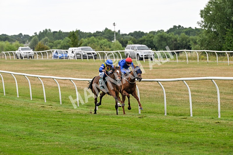 220726-Race 4-Sound Gloria-9773 - Race 4 15.42pm racingtv.com/freetrial Handicap