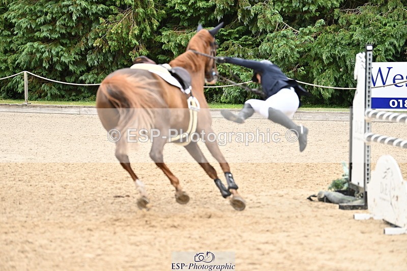 250706A-143901-20030 - Cls 49 Snr 1.10m Grand Prix