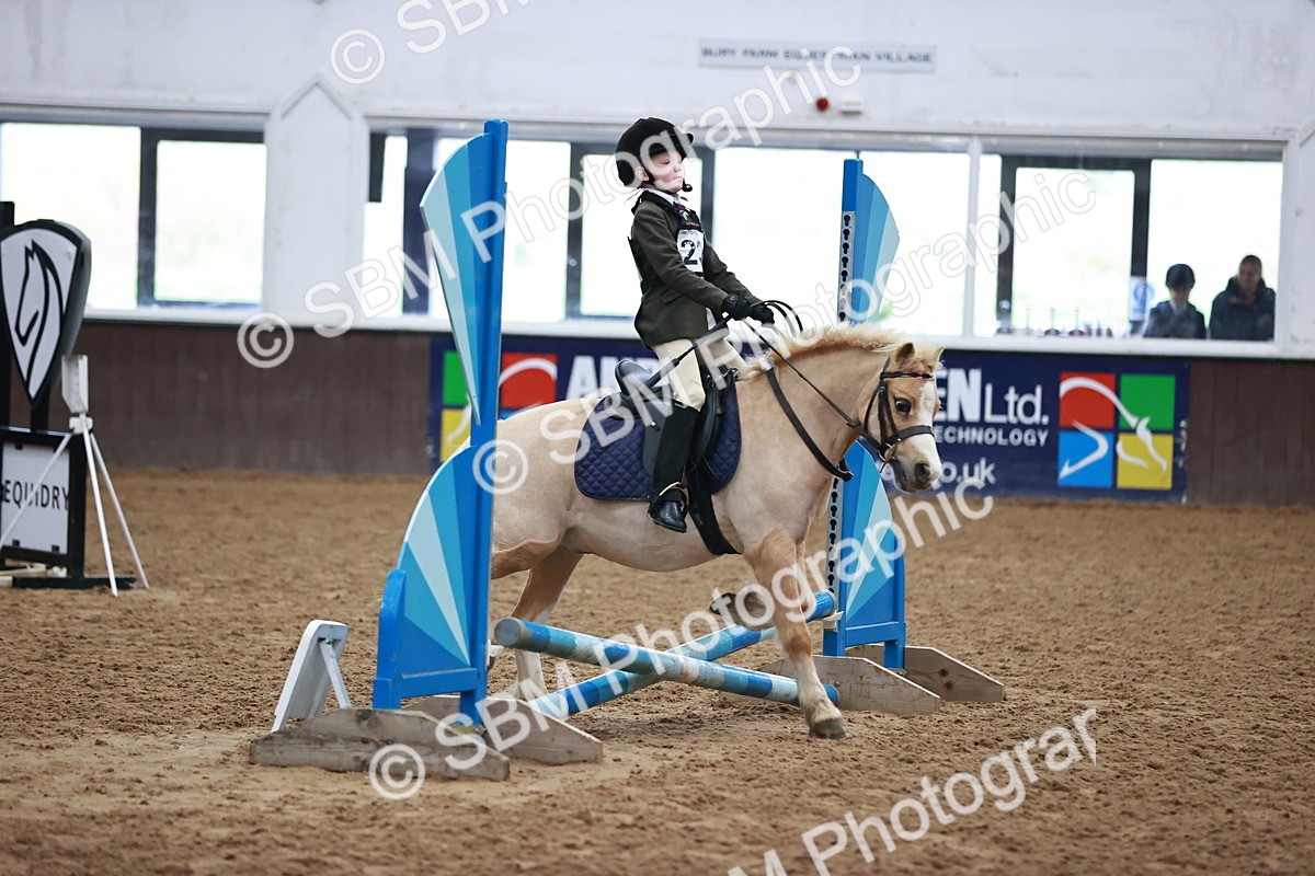 SBM_000263 - Class 1 - Cross Pole Jumping 30cm 40cm