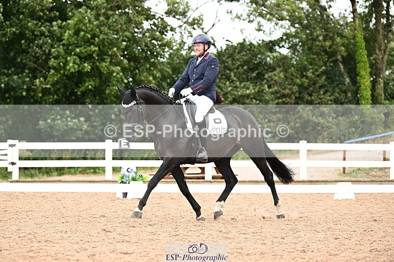 240815A-145703-02127 - 171-Martyn.Humphrey-Isabeau.May