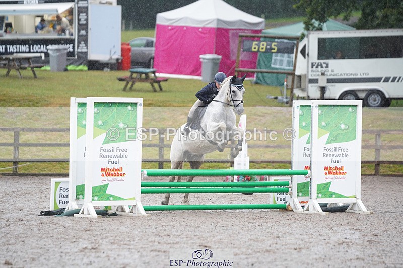 240824X-082434-20179 - 70cm Round 1 8.30 to 9.30