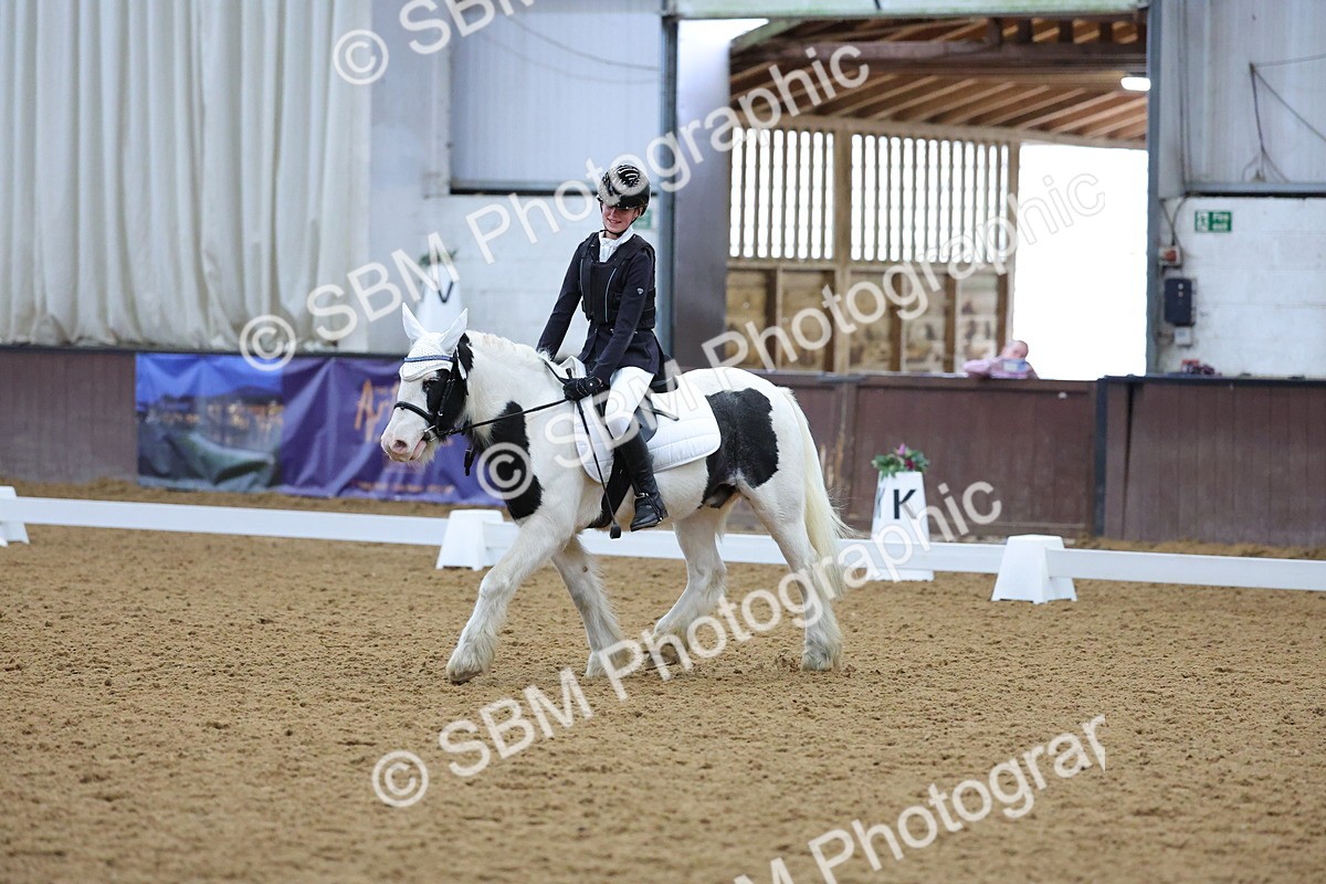 SBM_000464 - Class 2 - Intro 3 - Championship 9.54-10.50