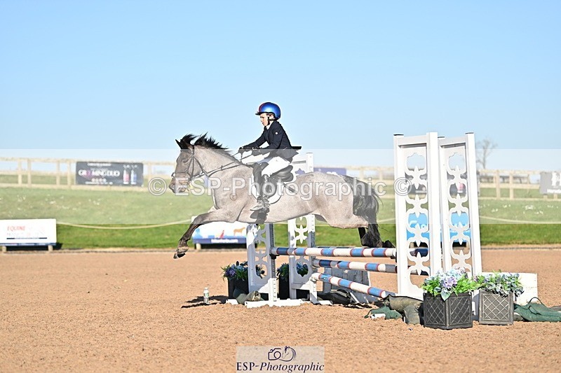 250401-172712-00421 - 70cm classes