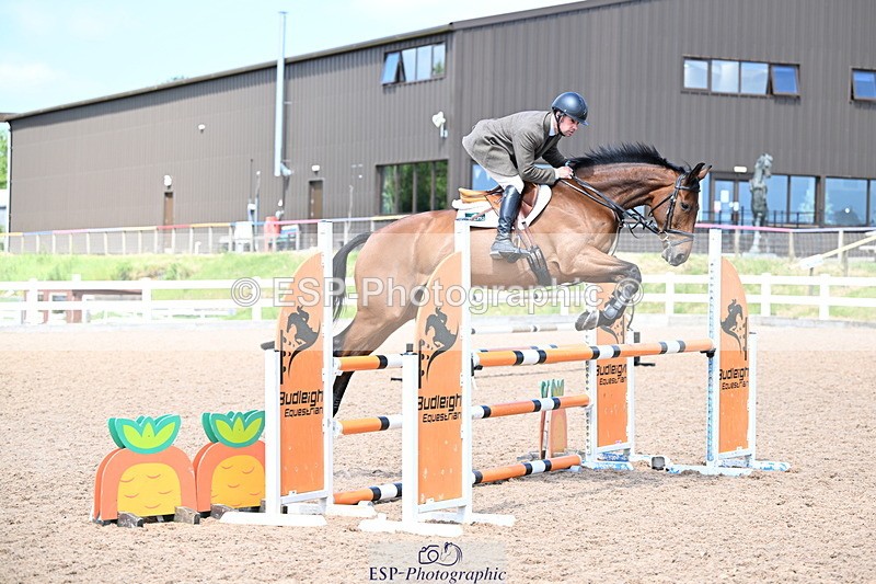 240605A-145425-00818 - Cls 4 Newcomers and 1.10m Open