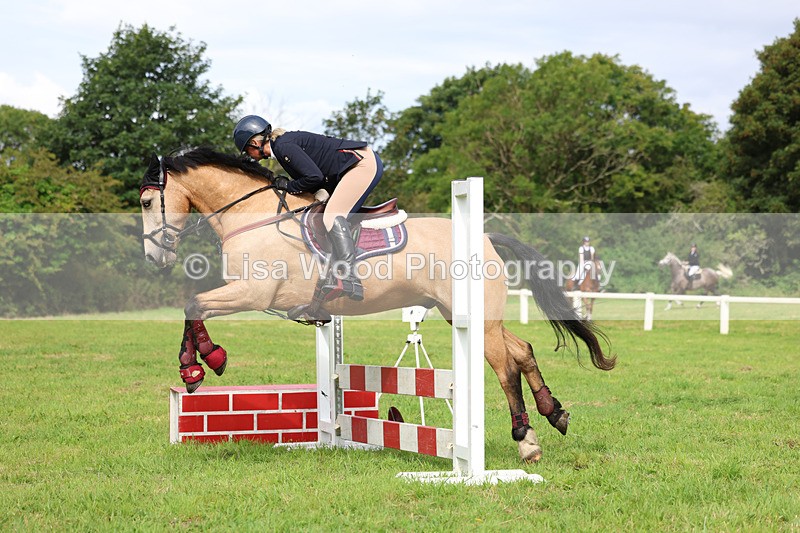 3E7A5575 - Class 2: 70cm Juniors and Seniors