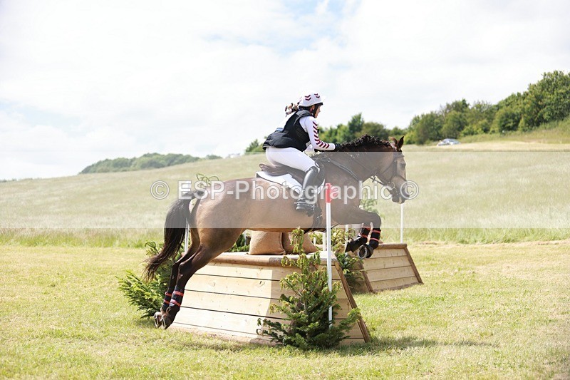 240630X-130040-6976 - 370-Bronwen_Hender-CREEVAGH_DUN
