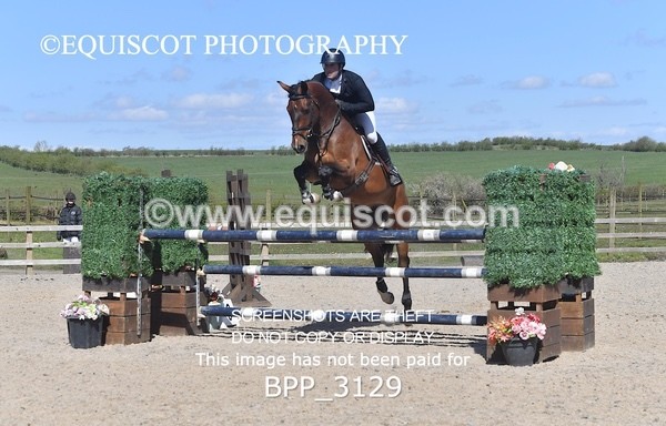 BPP_3129 - CLASS 14  Senior Newcomers/ 1.10m Open