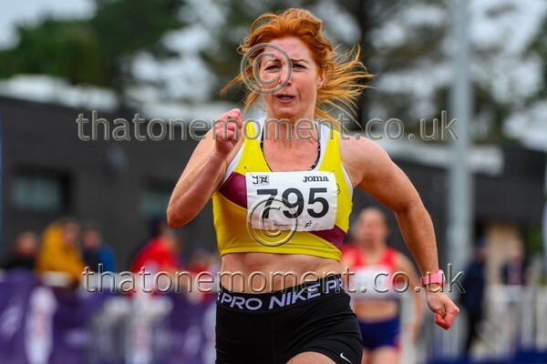 ComMast25-929858 - Track Female Set Two