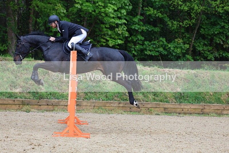 3E7A7600 - Class 9: Senior 1.30m open